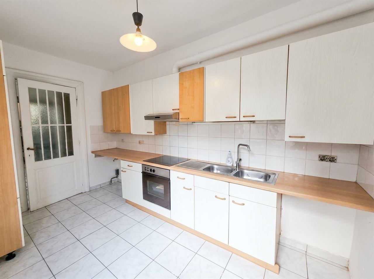 a-louer-appartement-lige-3309-8.jpg