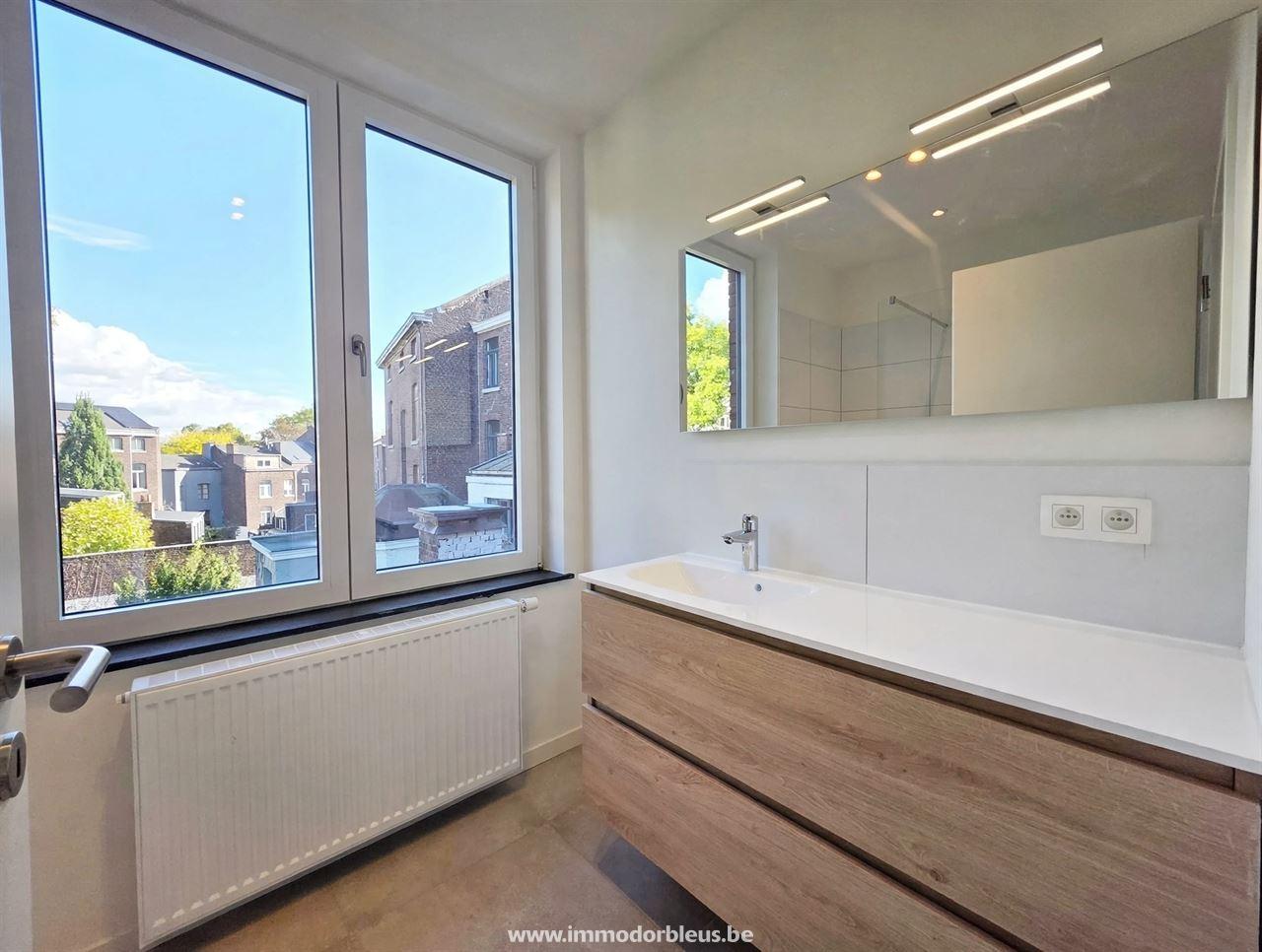 a-louer-appartement-lige-3400-17.jpg