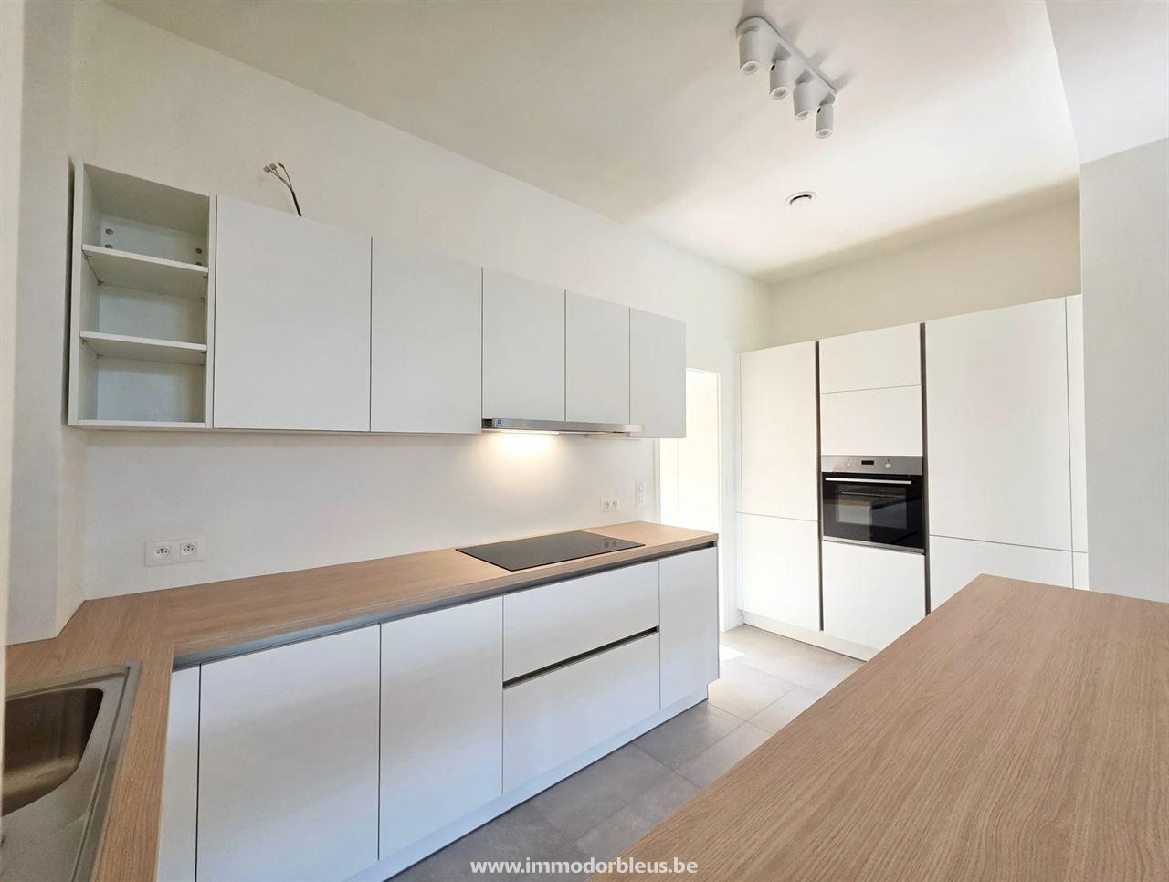 a-louer-appartement-lige-3400-8.jpg